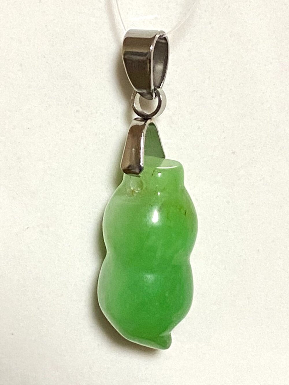 2/20$, Whimsical Green Pea Pod Glass Pendant